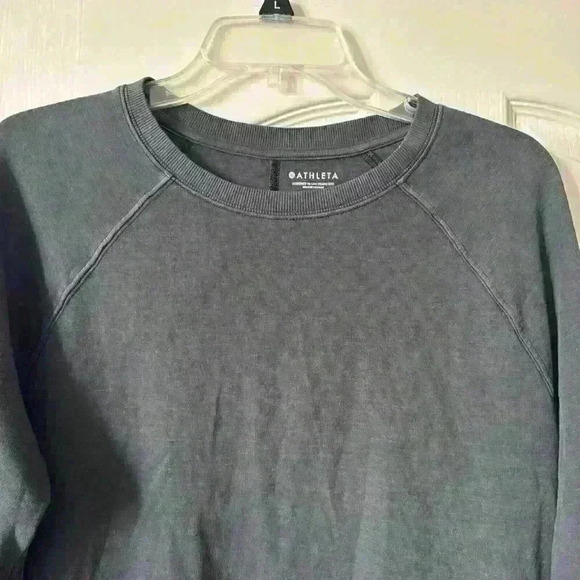 Athleta gray Long Sleeve sweatshirt size XS AtLeisure - Picture 2 of 6